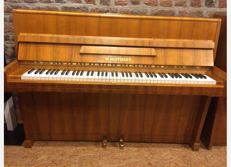 Hoffmann 105