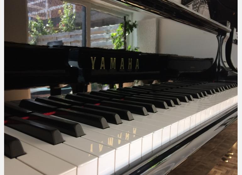 Yamaha C3