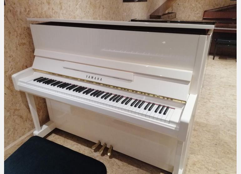 Yamaha B3